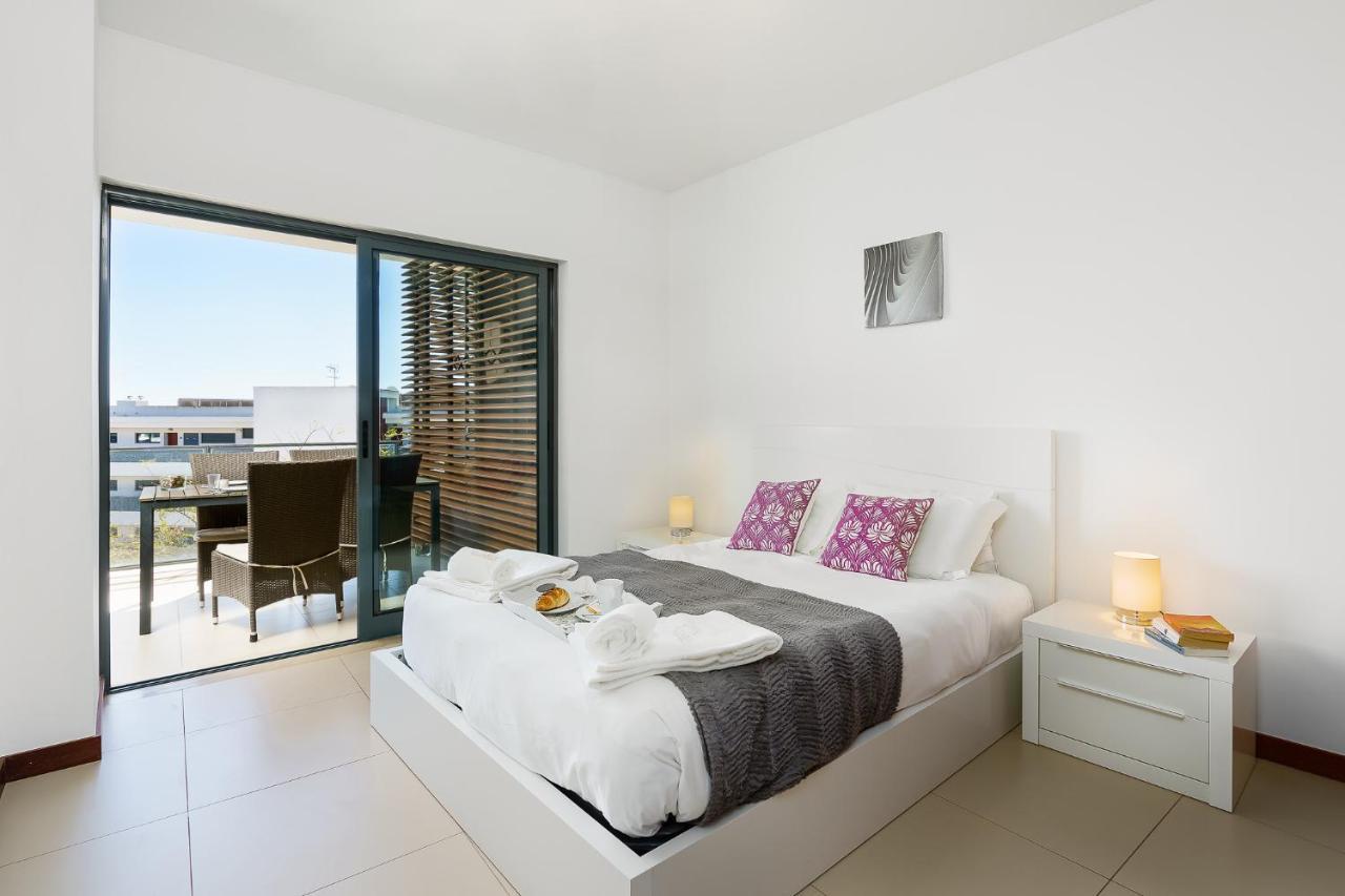 Marina Village Apartment Лагуш Экстерьер фото